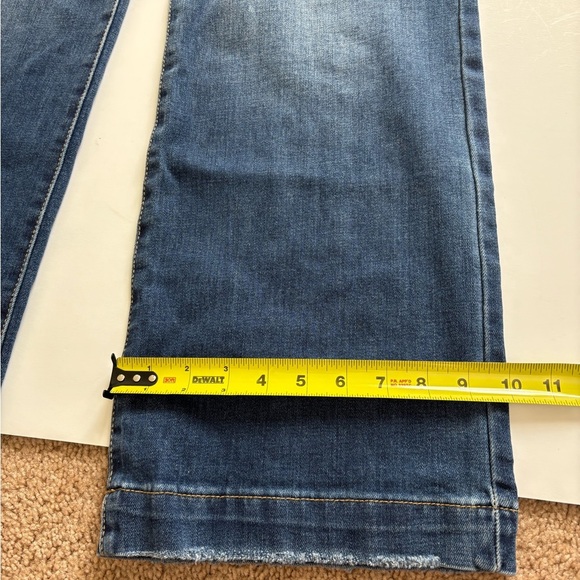 KanCan Ultra High Rise Wide Leg Jeans New with Tags Size 1 / 24 one small flaw - Picture 9 of 12
